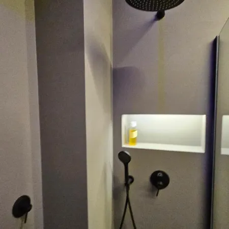 N 5 Bed & Breakfast 4*