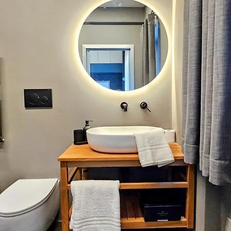 N 5 Bed and Breakfast 4*