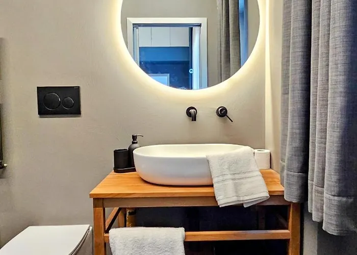 N 5 Bed & Breakfast 4*