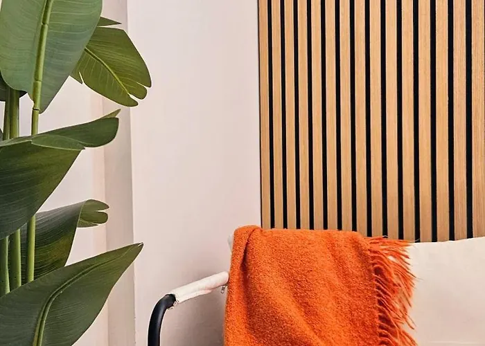 N 5 Bed & Breakfast 4*